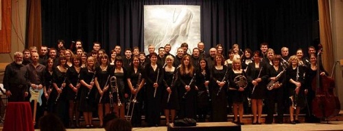 Der Musikverein vor dem Jahreskonzert 2010